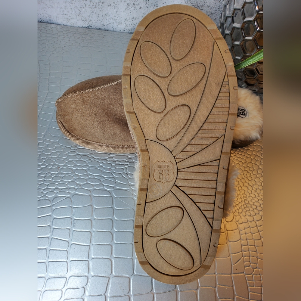 Route 66 NWOB Men's Suede Slippers with Faux Fur Lining Tan Size 7/8 - Picture 7 of 9